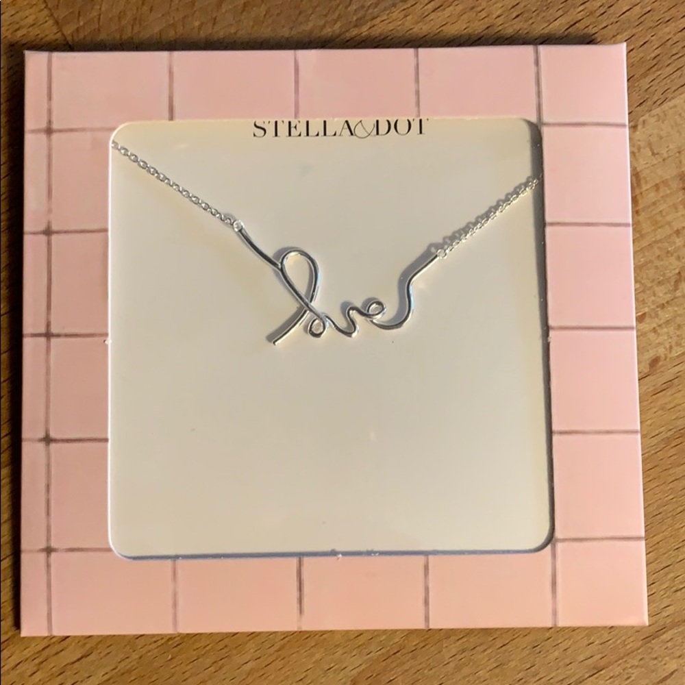 Stella & Dot LOVE necklace